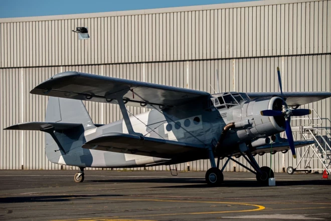 В советскую эпоху внутренние рейсы в Латвии также выполнялись самолетами АН-2, известными в народе как "кукурузники».