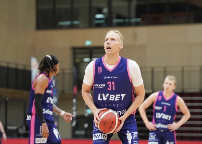 "Rīgas zeļļi" Eiropas Ziemeļu basketbola līgas ceturtdaļfināla pirmajā mačā zaudē ar viena punkta starpību