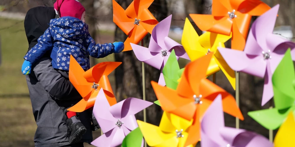  5 апреля в Риге Пасху отметили по-весеннему шумно и многолюдно.