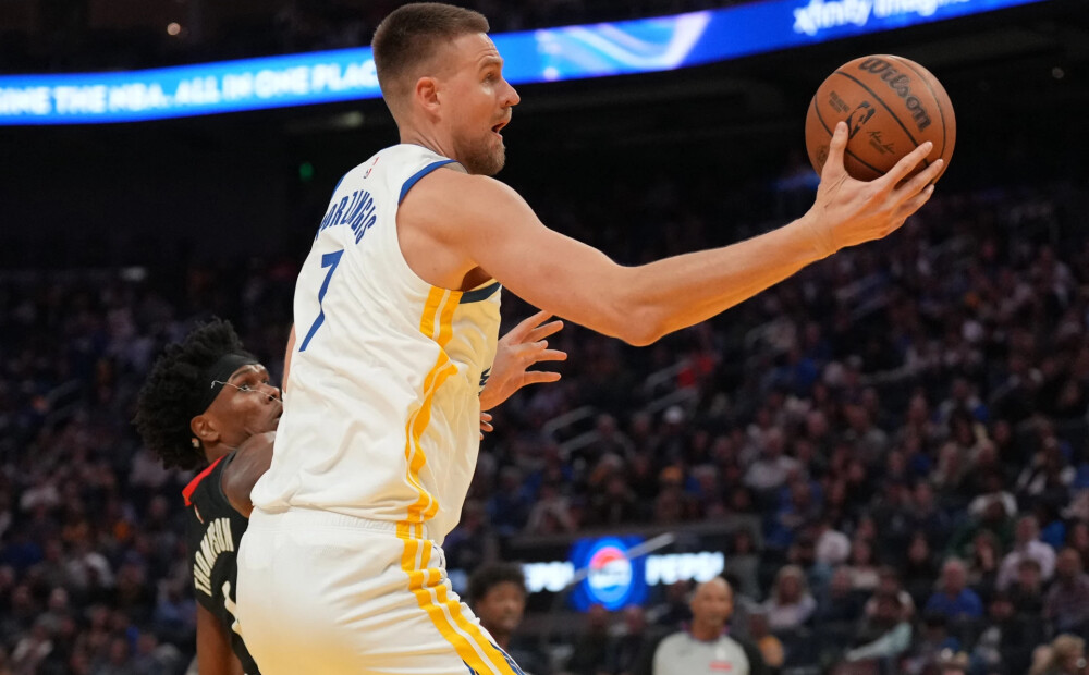 Kristapam Porziņģim deviņi punkti un astoņas atlēkušās bumbas 