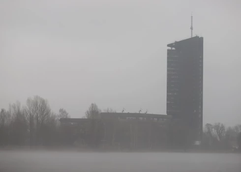 Государственное ТВ режим экономии не включило.