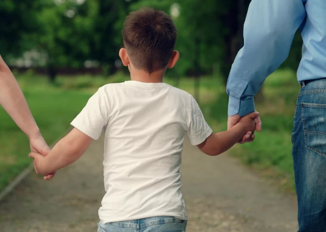 В Латвии стало меньше детей, доступных для усыновления