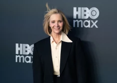 "До меня никому не было дела": Лиза Кудроу чувствовала себя лишней на фоне остальных звезд сериала "Друзья"