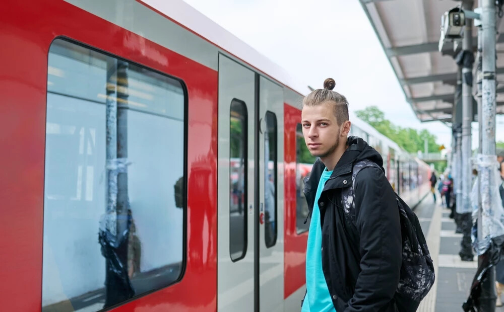 Vācijā vīriešiem iesaucamajā vecumā turpmāk būs jāprasa atļauja izbraukšanai no valsts