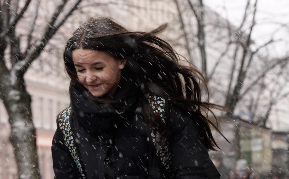 Vējš, lietus un slapjdraņķis – jaunā darba nedēļa sāksies ar nepatīkamiem laikapstākļiem