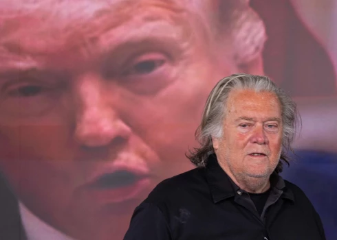 Stīvs Benons 2022. gadā tika notiesāts par atteikšanos pakļauties Kongresa pavēstei.