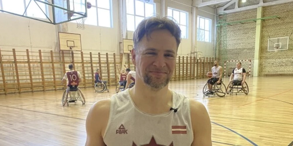 Latvijas ratiņbasketbolists Raimunds Beginskis sacensībās guva 24 punktus.