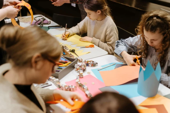 Ģimenes diena Dekoratīvas mākslas un dizaina muzejā.