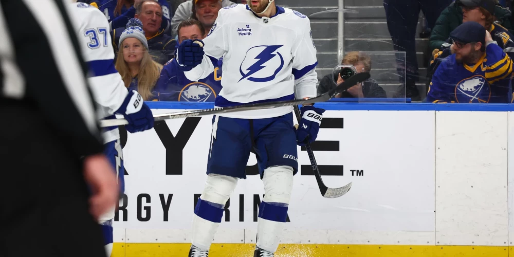 Latvijas uzbrucējs Zemgus Girgensons.