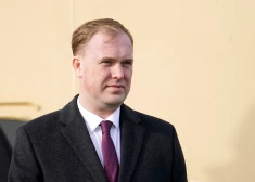 Valainis: virspeļņas nodoklis motivēs degvielas mazumtirgotājus pēc iespējas ātrāk samazināt cenu