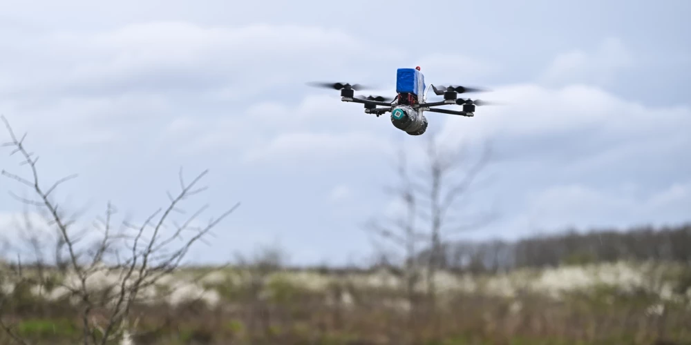 Igaunija ieteikusi Ukrainai izmantot citus maršrutus dronu uzbrukumiem Krievijas ostām. 