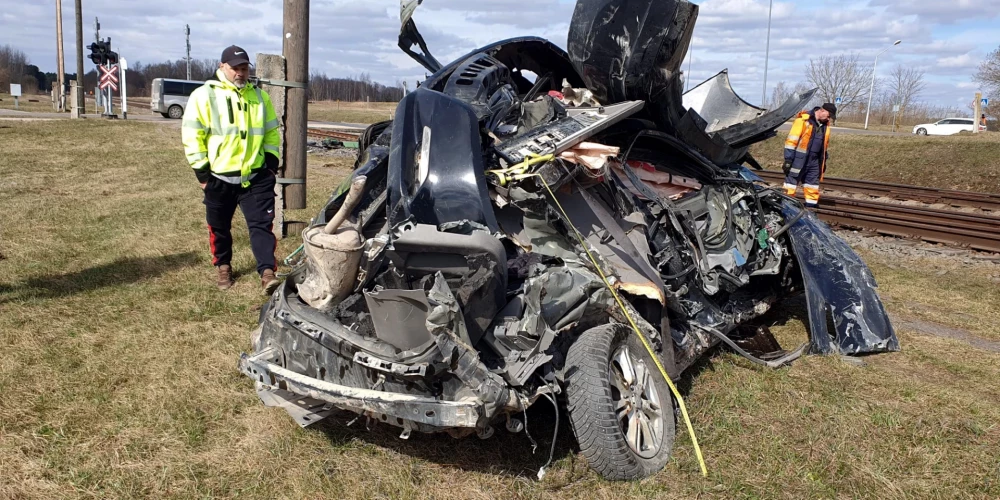 Ceļu satiksmes negadījums uz dzelceļa pārbrauktuves Motoru ielā, Daugavpilī.