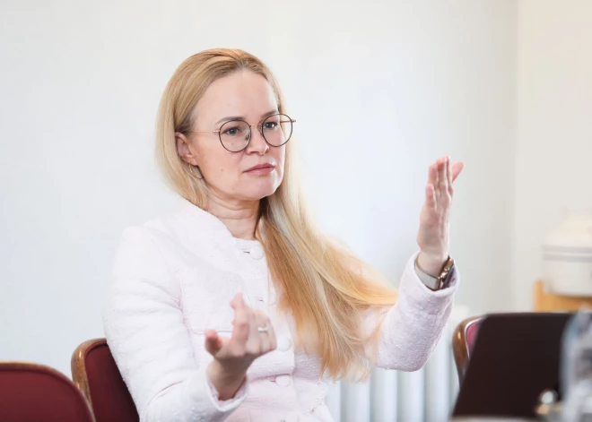 Kas notiek ar degvielas cenām un kāpēc solidaritātes maksājumi nav risinājums? - skaidro Degvielas tirgotāju asociācijas izpilddirektore Ieva Ligere