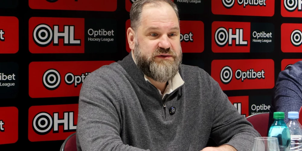 "Mogo"/RSU galvenais treneris Ģirts Ankipāns (foto: Marta Šķerstiņa / LETA)