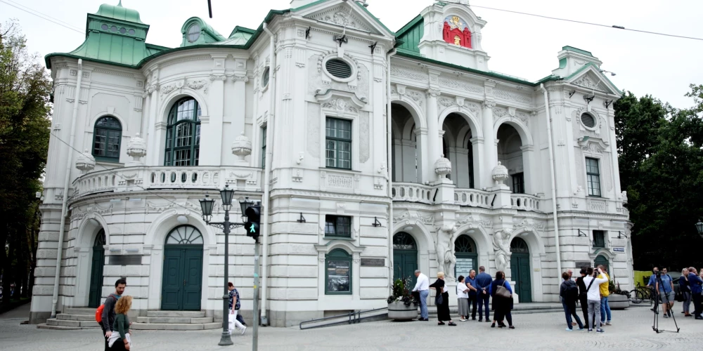 Latvijas Nacionālais teātris.