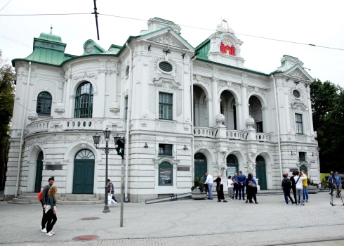 Latvijas Nacionālais teātris.