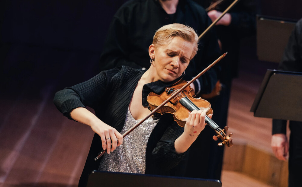 Slavenā vijolniece Vineta Sareika un  Latvijas Nacionālais simfoniskais orķestris atskaņos nemirstīgo Bēthovena mūziku