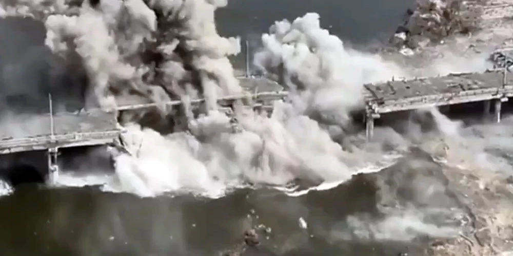 Ukrainas bruņotie spēki izvēlējās mērķi — tiltu pār Konkas upi, ko krievi izmantoja, lai apgādātu savus okupācijas spēkus upes salās.