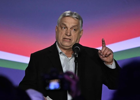 Orbāns 20. gadsimta deviņdesmitajos gados, iespējams, saņēma finansiālu atbalstu no Budapeštas noziedzīgajiem tīkliem.