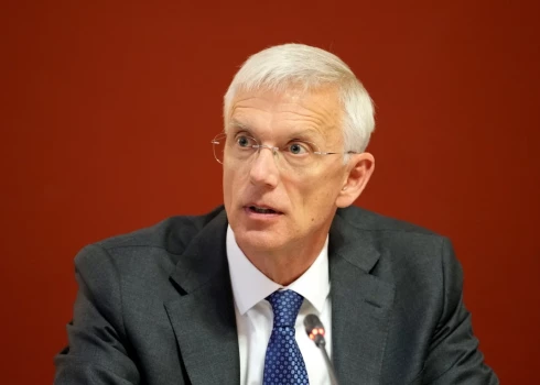 Bijušais Ministru prezidents, tagad starptautiskās stratēģiskās komunikācijas aģentūras "Kreab" vecākais padomnieks ģeopolitikas jautājumos Krišjānis Kariņš.