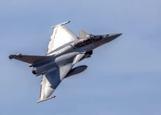 Чтобы показать силу НАТО, в Латвию прилетят французские истребители "Рафаль"