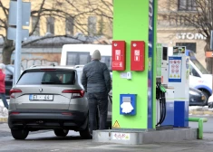 Naftas cenām straujš kritums. 