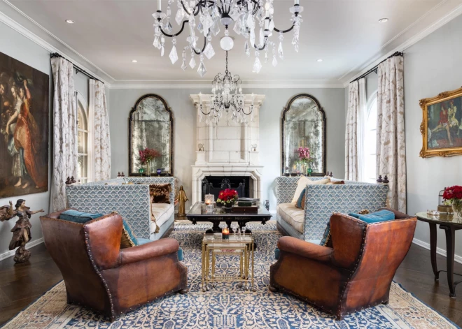 Osbornu māja Losandželosā, ko Šārona Osborna astoņus mēnešus pēc vīra Ozija nāves pārdod par 17 miljoniem dolāru.