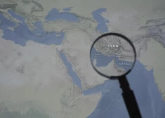 Reaģējot uz Izraēlas triecieniem Libānai, Irāna slēgusi Hormuza šaurumu