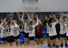 Pirmajā Latvijas čempionāta volejbolā sievietēm finālsērijas mačā uzvar pašreizējā čempione RSU