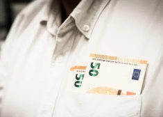 Меняли квартиры, скрывались и забирали 70%: как в Риге разоблачили группу сутенеров