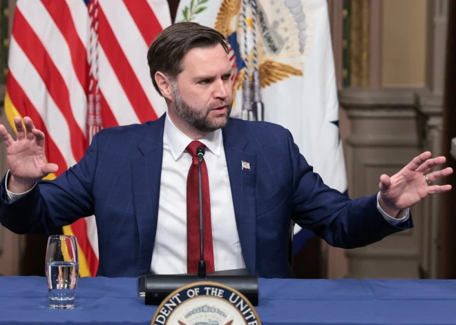 Džeimss Deivids Venss: Eiropas politiskie līderi nešķiet īpaši ieinteresēti izbeigt karu Ukrainā