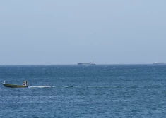 "Mēs radītu ļoti bīstamu precedentu!" Grieķijas premjers asi kritizē Irānas plānu iekasēt nodevu par Hormuza šķērsošanu