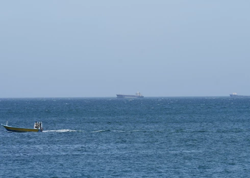 Irānas nodeva par Hormuza šķērsošanu ir "pilnīgi nepieņemama", uzsver Grieķija.