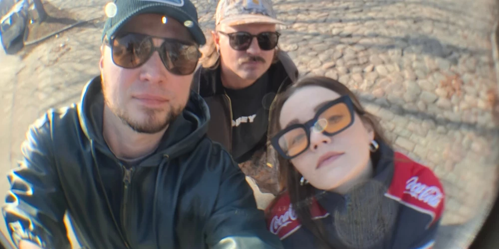 DJ Rudd, Dubra un Esmeralda laiž klajā dziesmu.