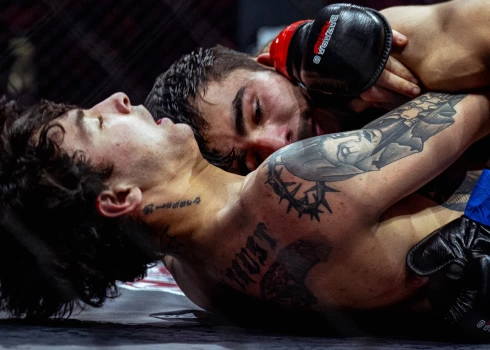 Полный кард боёв пока не раскрывается - организаторы обещают объявлять информацию постепенно, сохраняя интригу вплоть до самого события.