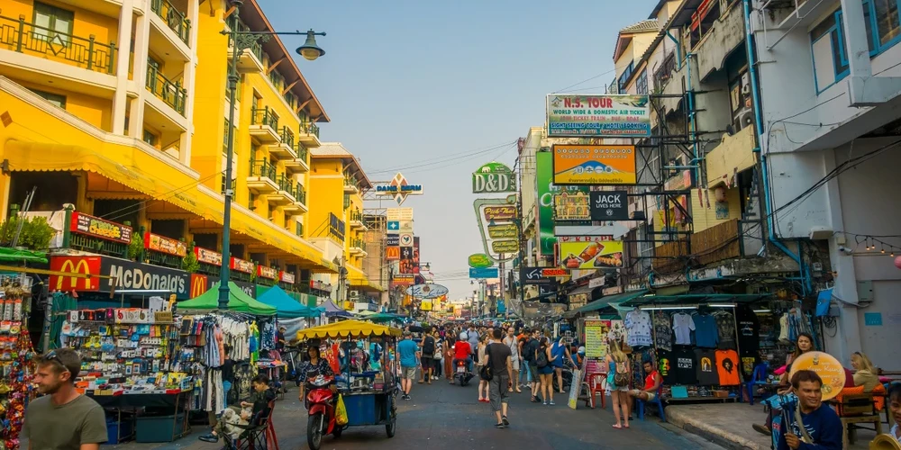 Bangkokas viesnīcā atrasts miris latvietis.