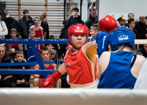 В Даугавпилсе стартуют бесплатные тренировки по боксу для женщин.