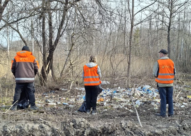 Šmucīgie jelgavnieki šķērdē pilsētas budžetu, Baložos dzērājšoferis nobloķē policistus, trakā pirmdiena Daugavpilī: kriminālā province