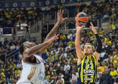 Artūra Žagara "Fenerbahce" zaudē "Real" Eirolīgas mačā