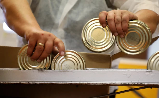 Zivju konservu tomātu mērcē ražošana Padomju Savienībā sākās pagājušā gadsimta piecdesmito gadu beigās.