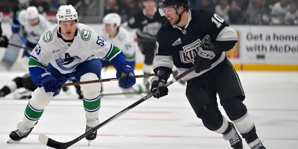 Latvijas uzbrucēja Teodora Bļugera pārstāvētā Vankūveras "Canucks" ceturtdien Nacionālās hokeja līga spēlē piedzīvoja zaudējumu.