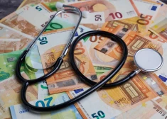 Par darbu Jēkabpils slimnīcā ārsts prasa 15 000 eiro mēnesī