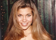 Viņu reiz uzskatīja par vienu no 90. gadu skaistākajām TV zvaigznēm: kur tagad ir Daniela Fišela?