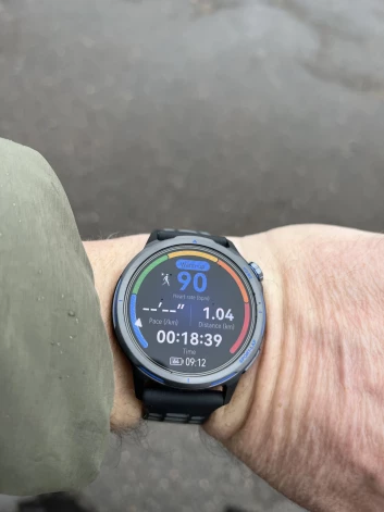 Neliela pastaiga lietainā dienā.