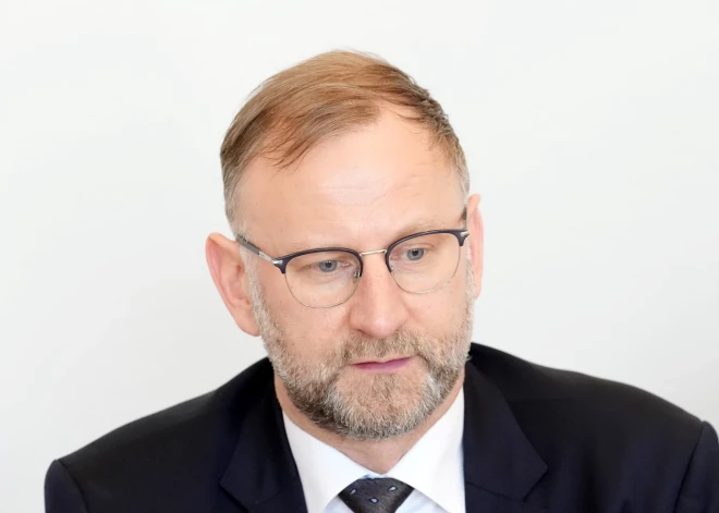 ZZS aicina Švinku nekavējoties sniegt detalizētu un patiesu informāciju par situāciju “airBaltic”