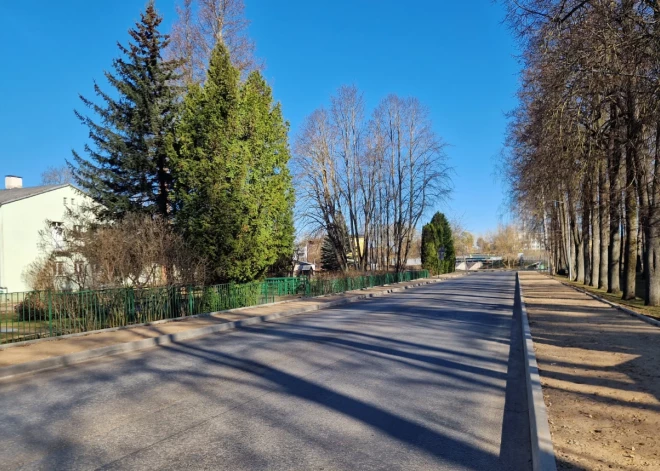 Līvānos atsāk Zaļās ielas seguma atjaunošanas darbus