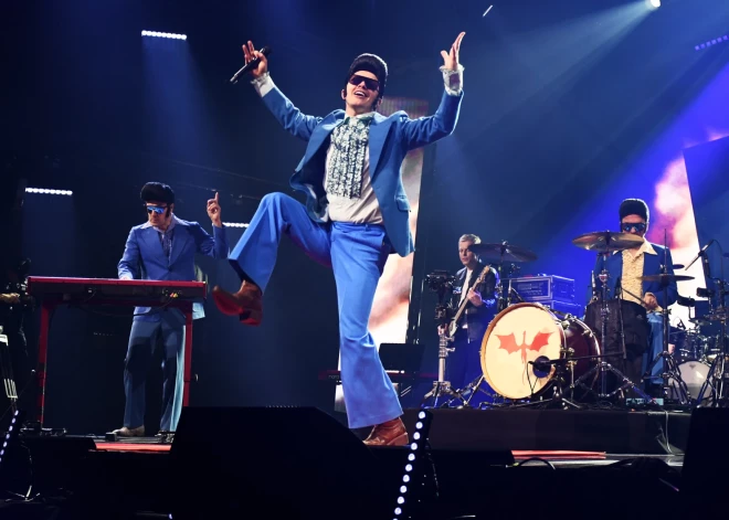 Нужны обязательные квоты: музыканты требуют защитить латвийские песни в коммерческом радиоэфире