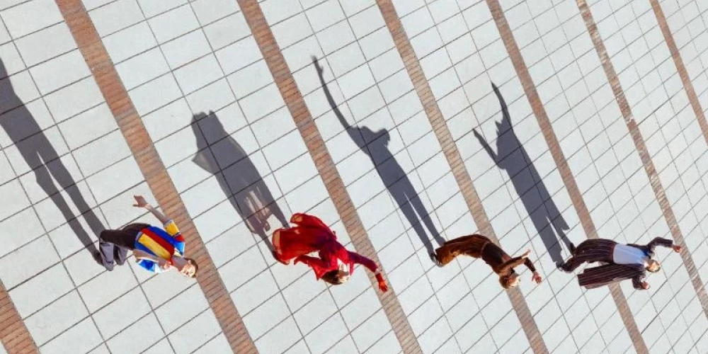 16. aprīlī Dailes teātrī pirmizrādi piedzīvos rakstnieces Ainas Rendas darbs "Pirmavots.