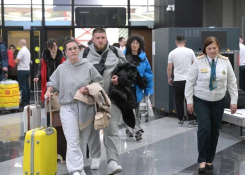 Пассажиры в аэропорту Москвы в феврале 2026 года.