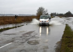 "Нельзя построить дорогу и забыть о ней на 30 лет": в Латвии предупредили о нарастающем кризисе ремонтов